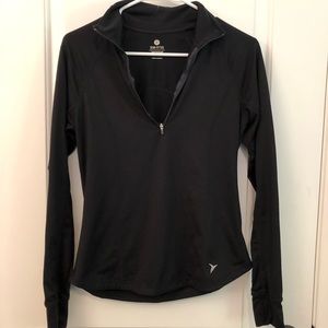 Athletic Quarter Zip Pull Over!